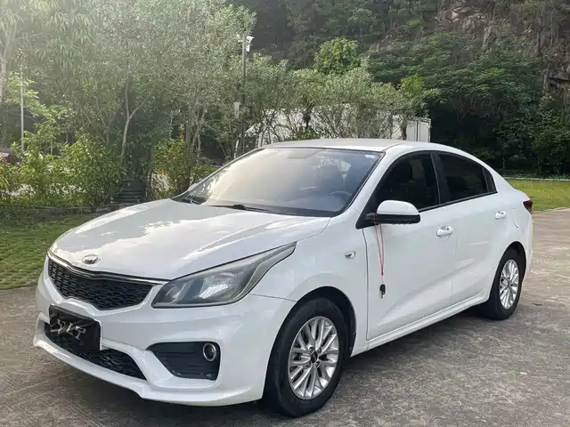 KIA K2
