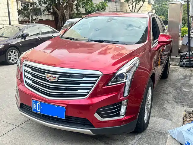 CADILLAC XT5
