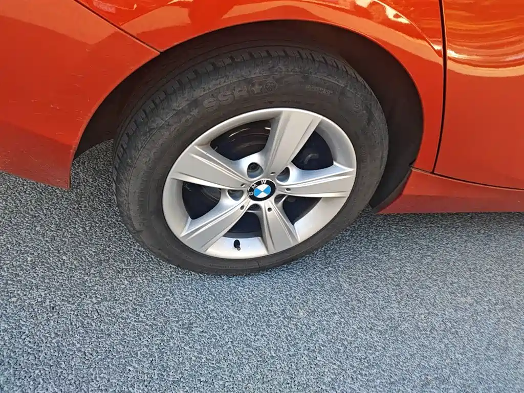 BMW 1 Series (Import) 2013 Facelift 118i Sport Model фото 26