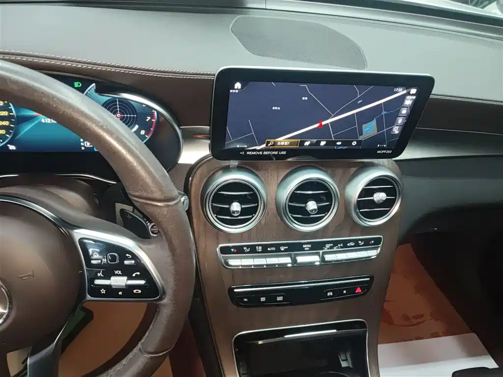 Mercedes-Benz GLC 2022 Facelift II GLC 260 L 4MATIC Luxury фото 13