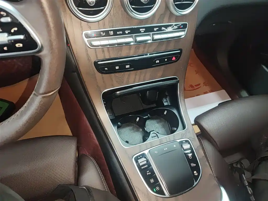 Mercedes-Benz GLC 2022 Facelift II GLC 260 L 4MATIC Luxury фото 14