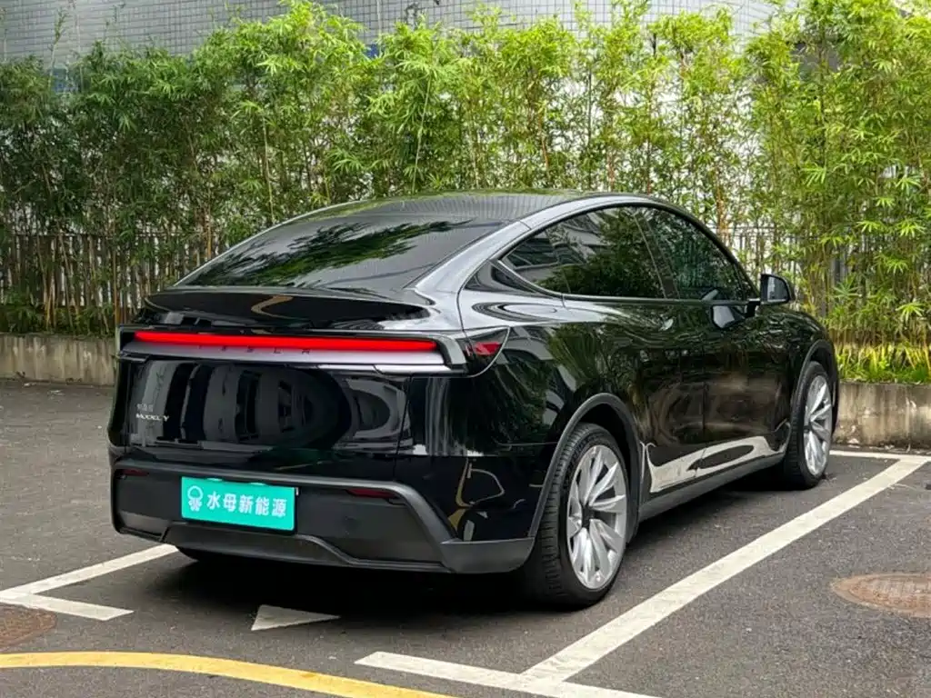 Tesla Model Y 2026 2026 Rear-Wheel Drive