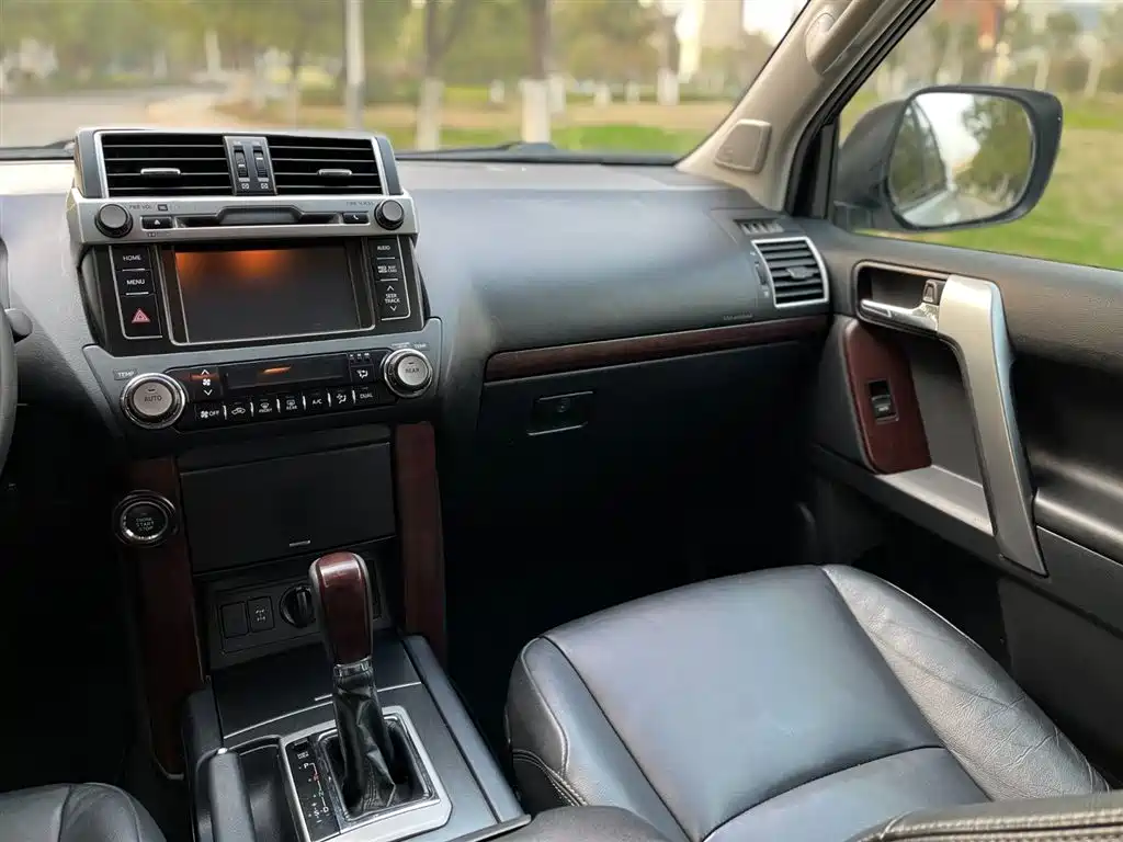 Toyota Prado 2016 3.5L Auto TX-L NAVI фото 18