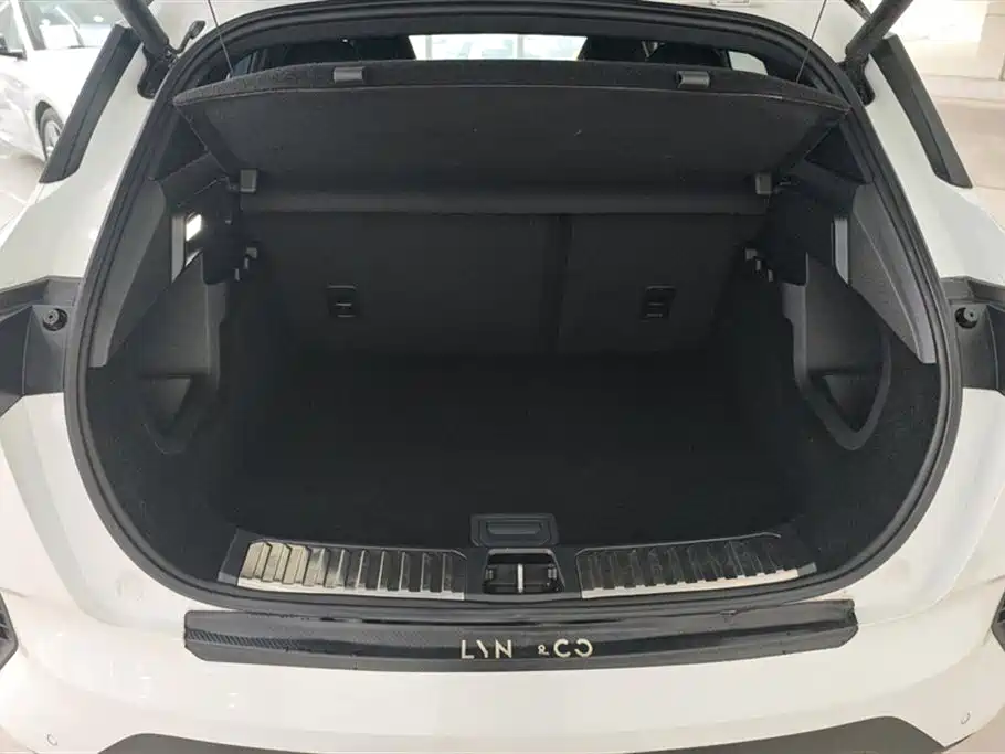 Lynk & Co 06 2023 Remix 1.5T Power Halo фото 4