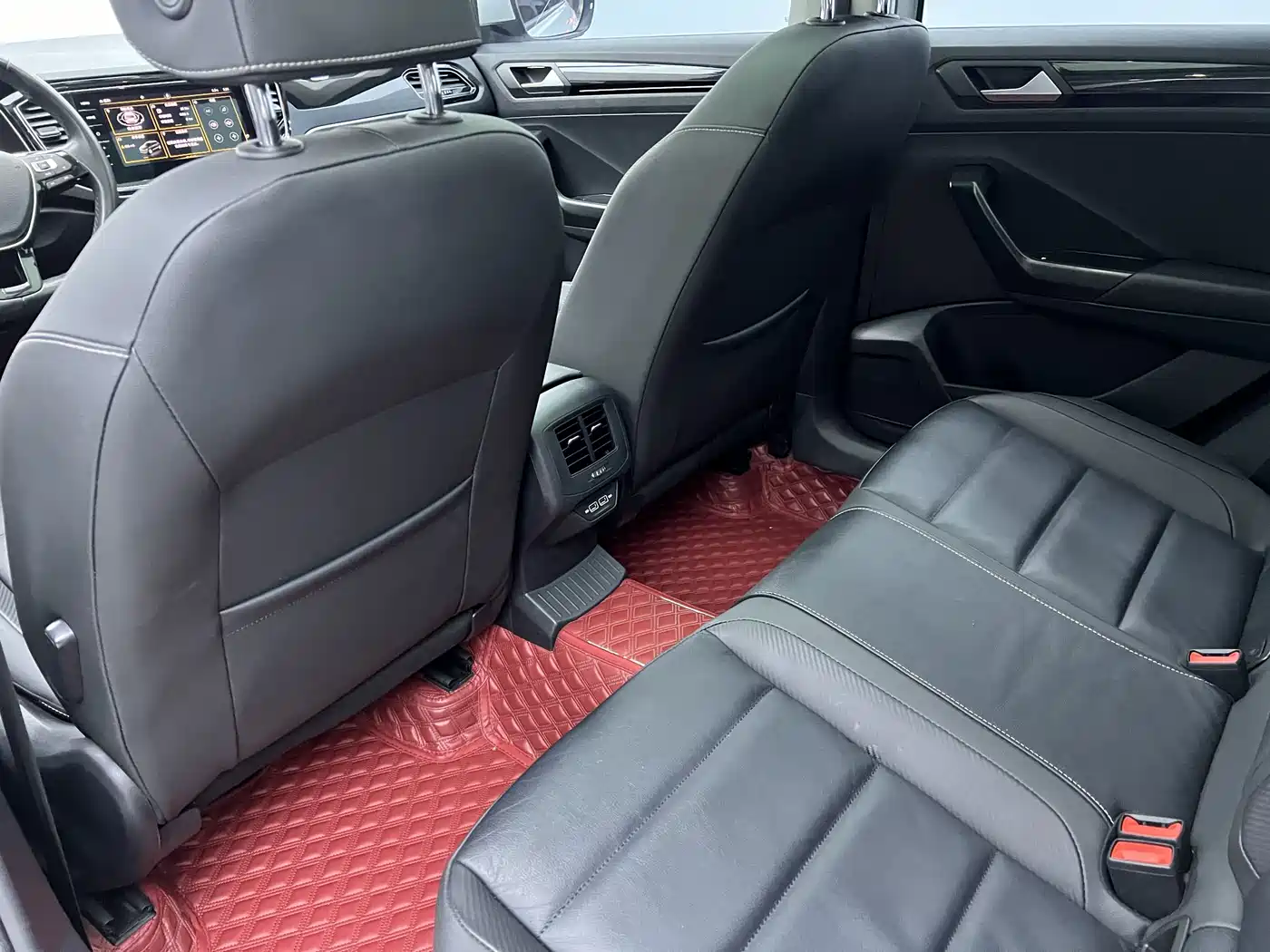 Volkswagen T-ROC 2022 280TSI DSG 2WD Comfort PLUS фото 10