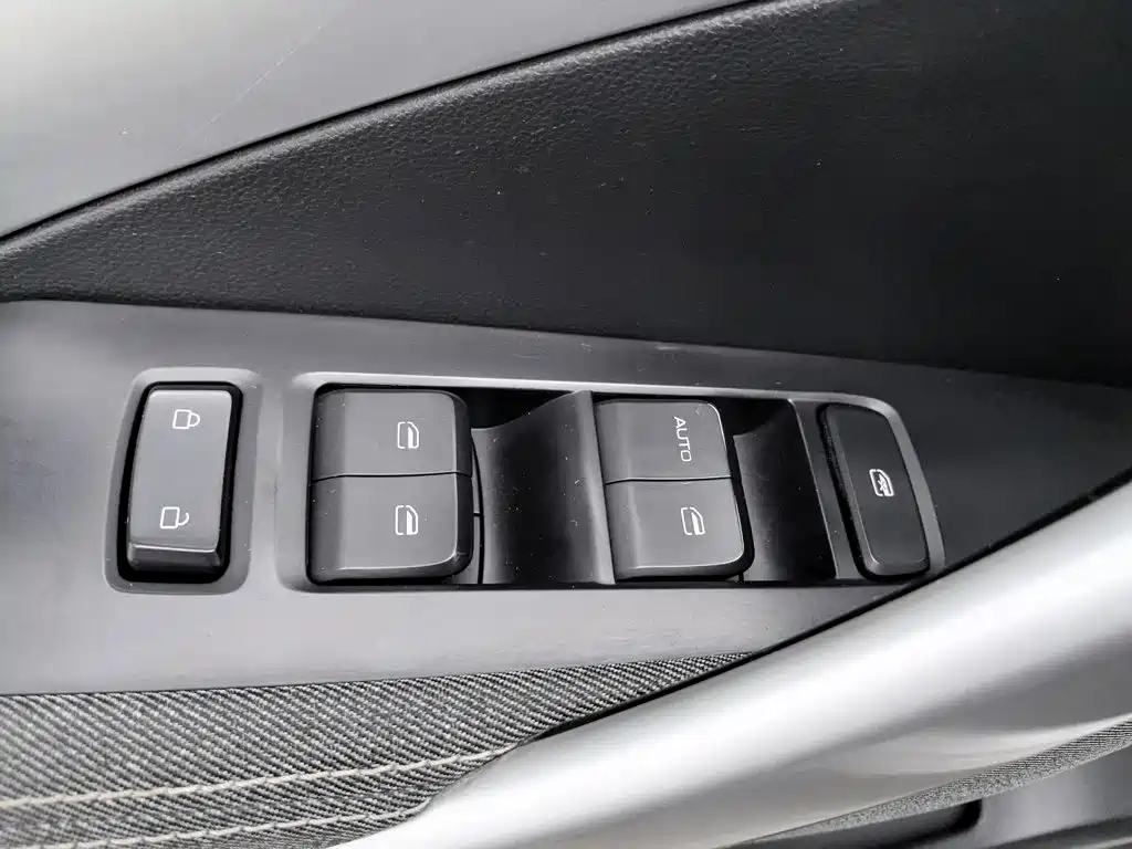 Baojun 530 2020 2020 1.5T Manual Comfort 7-seater