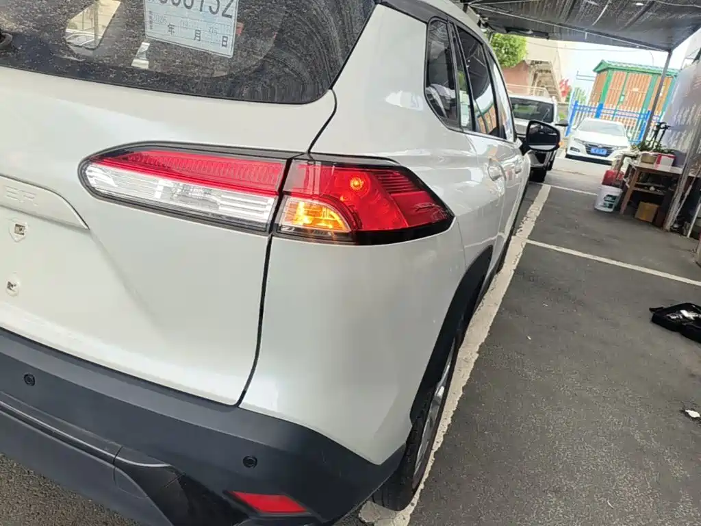 Photo 8 - Toyota Frontlander