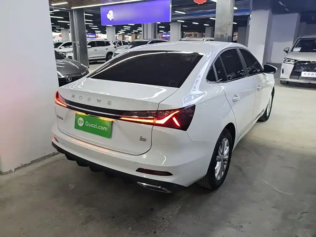 Roewe i5 2025 2023 1.5L CVT Luxury Edition
