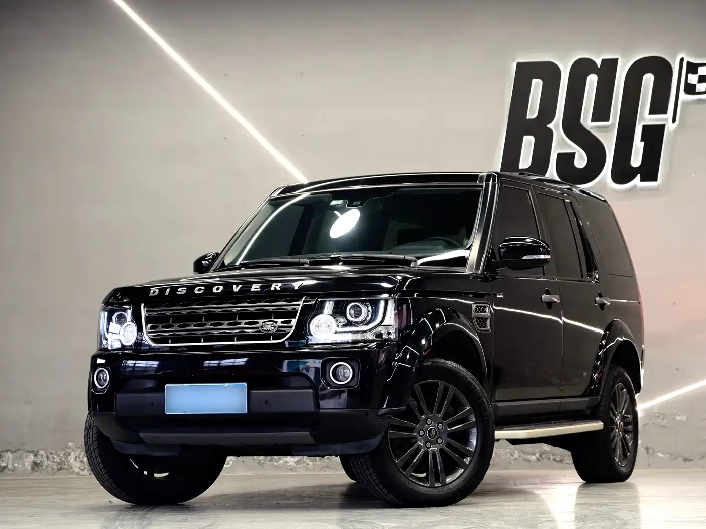 Land Rover Discovery 2015 3.0 SC V6 HSE Luxury