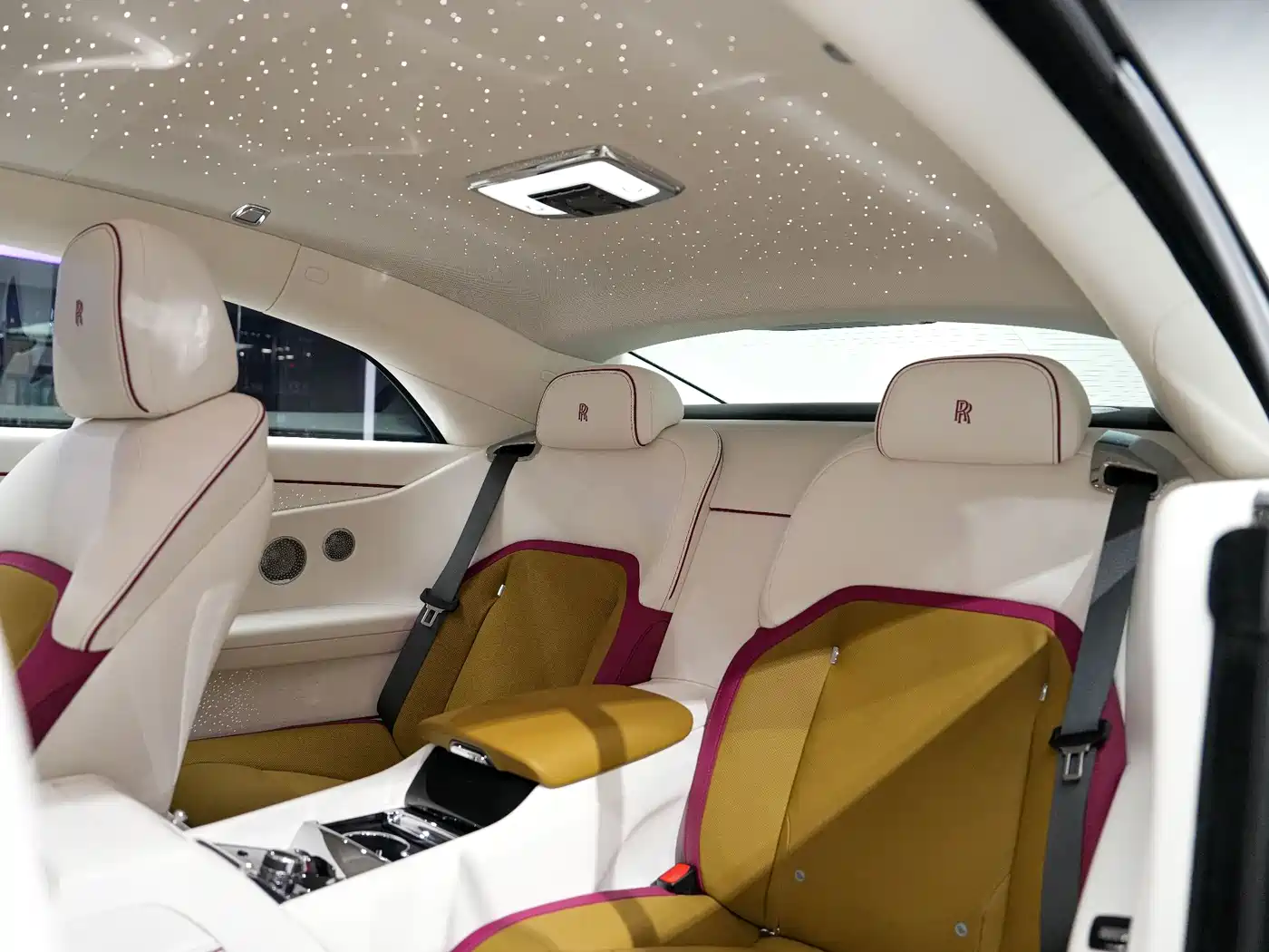 Rolls-Royce Spectre 2024 Standard Model фото 24