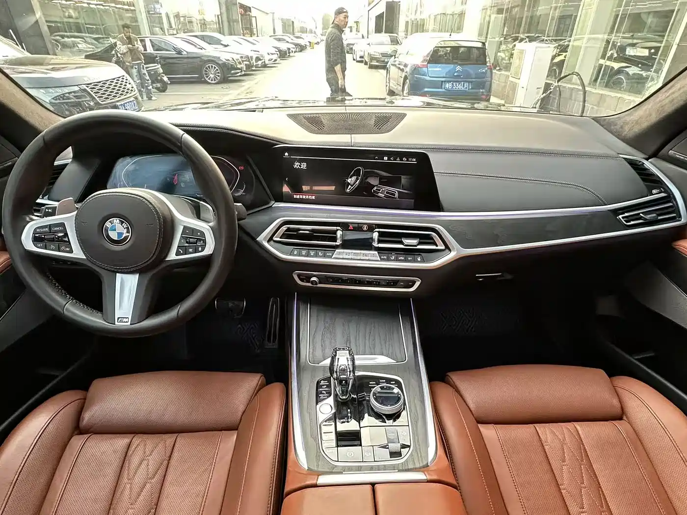 BMW X7 2020 xDrive40i Premium M Sport Package фото 4