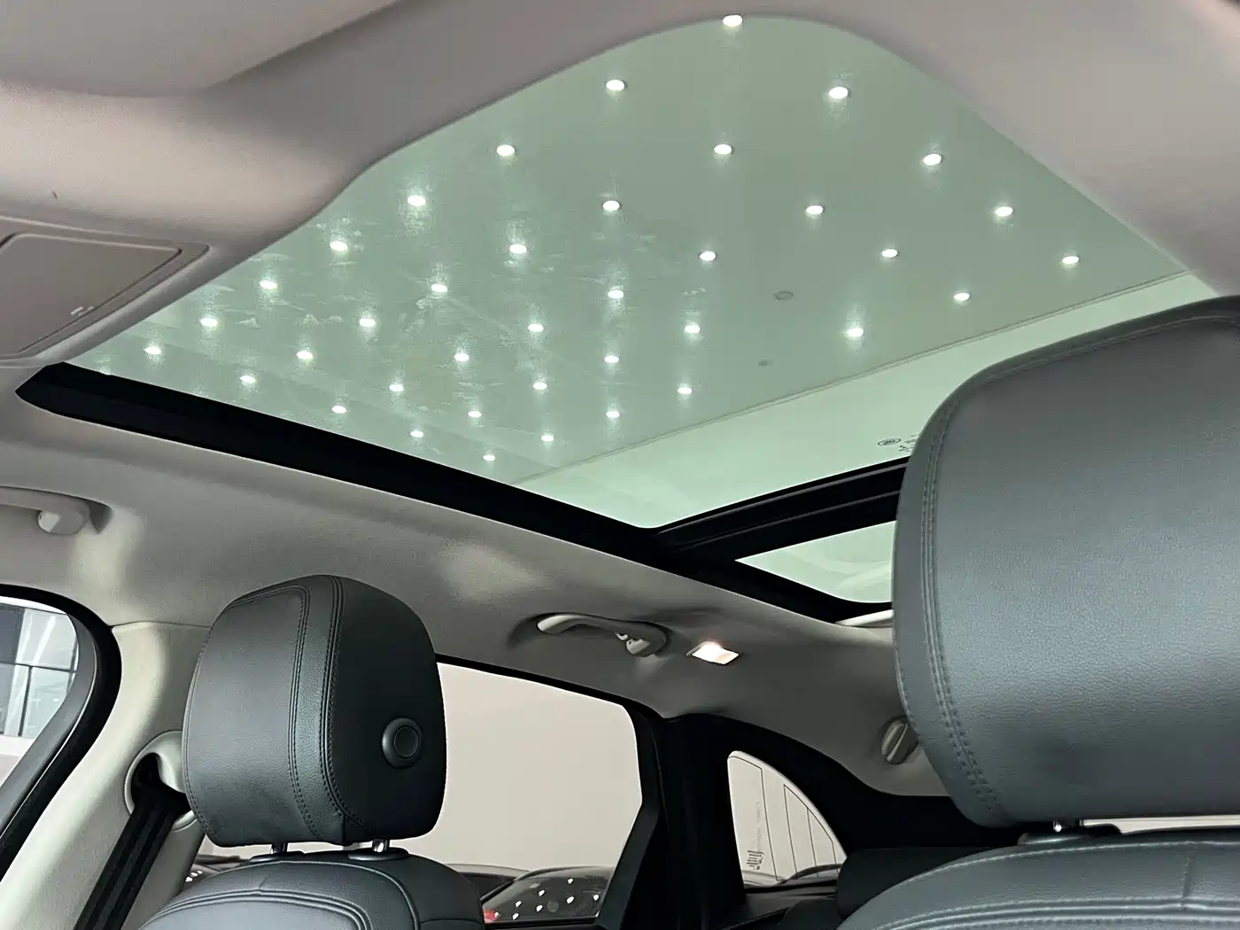 Jaguar F-PACE 2021 250PS фото 6