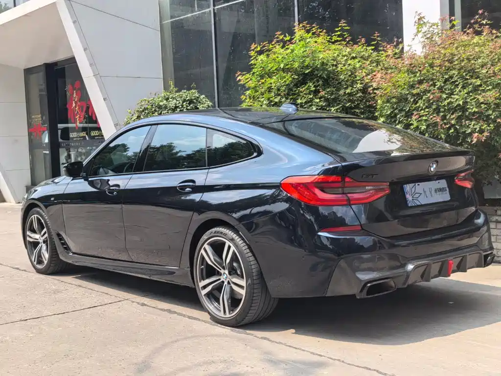 Photo 3 - BMW 6 Series GT