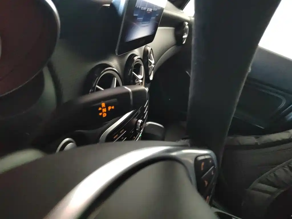 Mercedes-Benz GLA 2019 GLA 200 Fashion фото 6