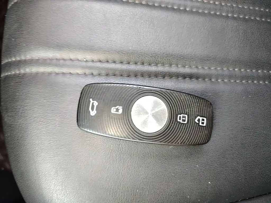 Roewe iMAX8 2021 2022 400TGI Flagship