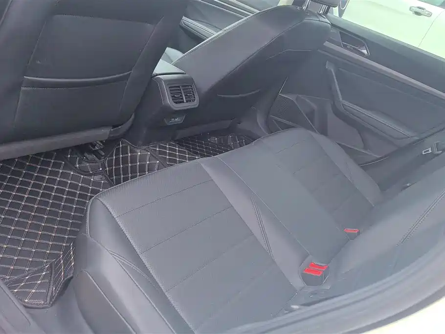 Volkswagen Lavida 2021 1.5L Auto Comfort Edition фото 11