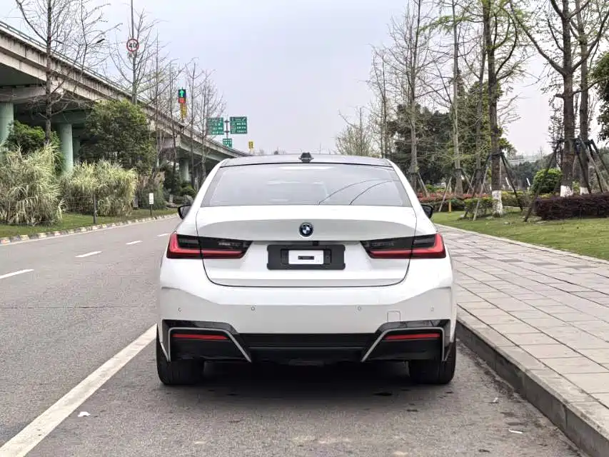 BMW i3 2024 eDrive 40 L Night Sport Package фото 8