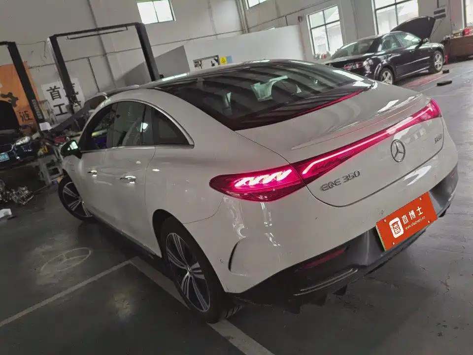 Mercedes-Benz EQE 2022 350 Luxury Edition фото 3
