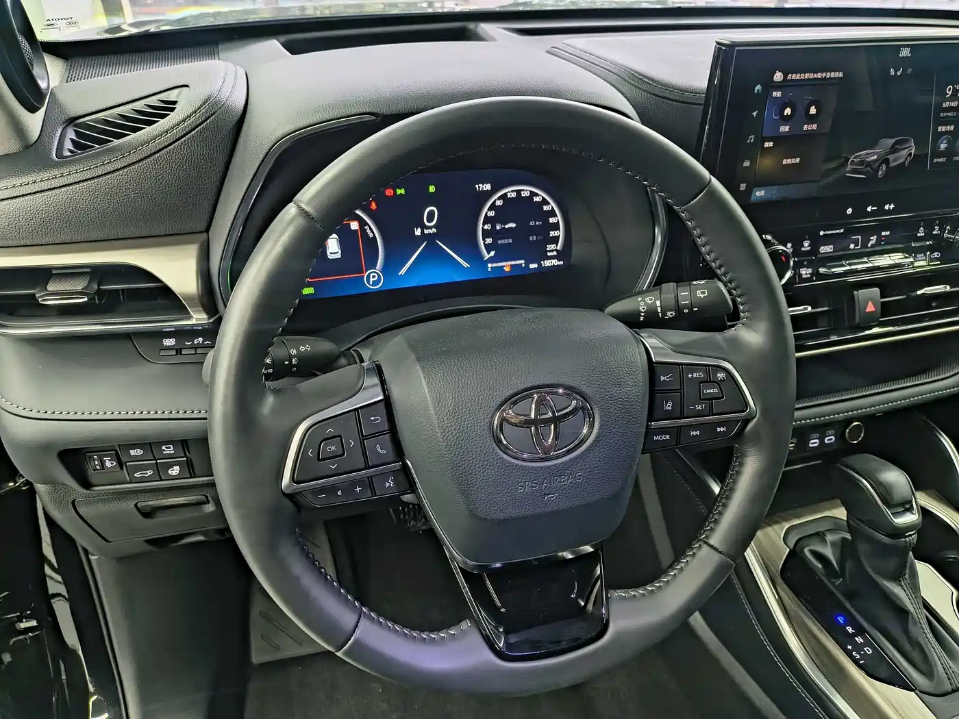 Toyota Highlander 2024 2.5L Smart Hybrid 4WD Ultimate 7-seater фото 11