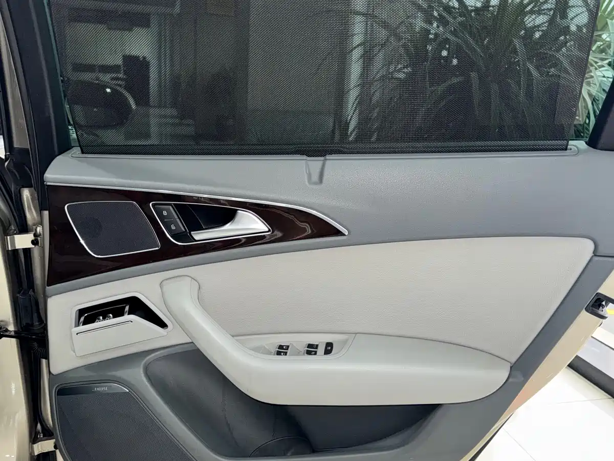 Audi A6L 2012 30 FSI Luxury фото 23