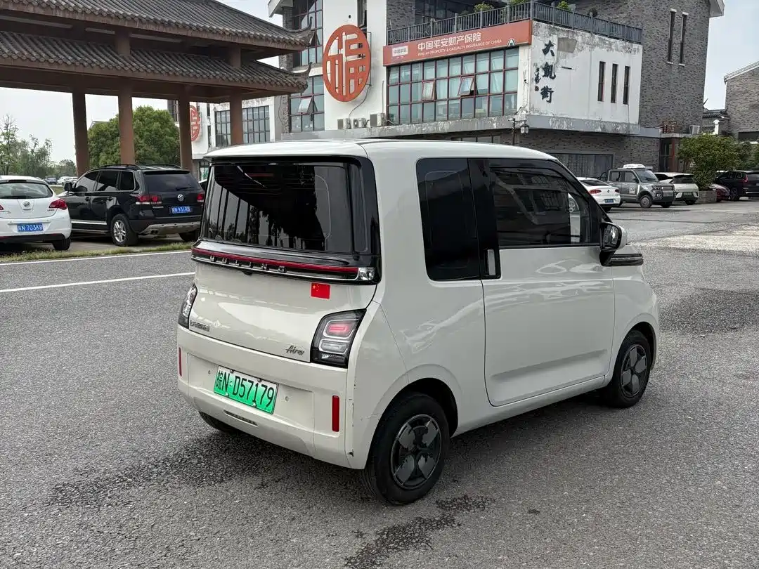 Wuling Motors Wuling Air ev 2023 2023 Model 4-Seater Standard Edition