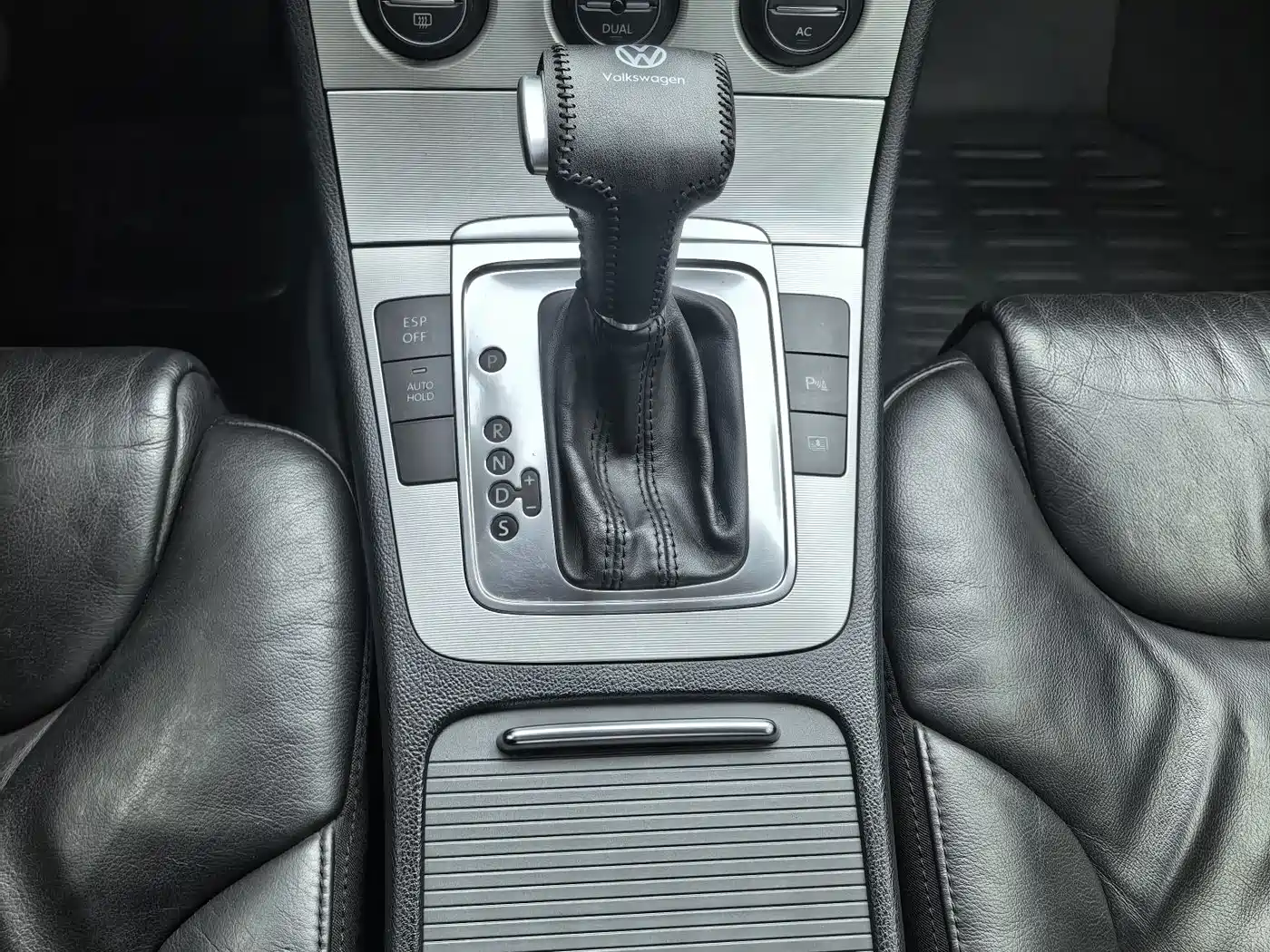 Volkswagen Magotan 2009 1.8TSI DSG Luxury фото 18