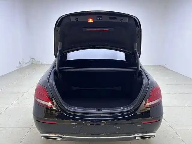 Mercedes-Benz E-Class 2020 E 260 L фото 16