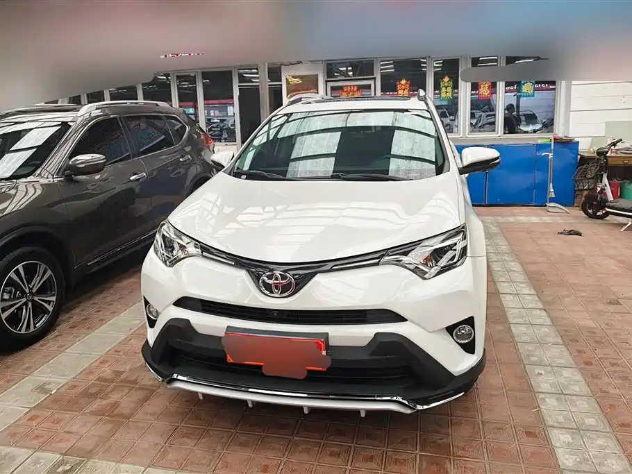 Toyota RAV4 Rongfang 2018 2.5L Automatic 4WD Elite i Edition фото 2