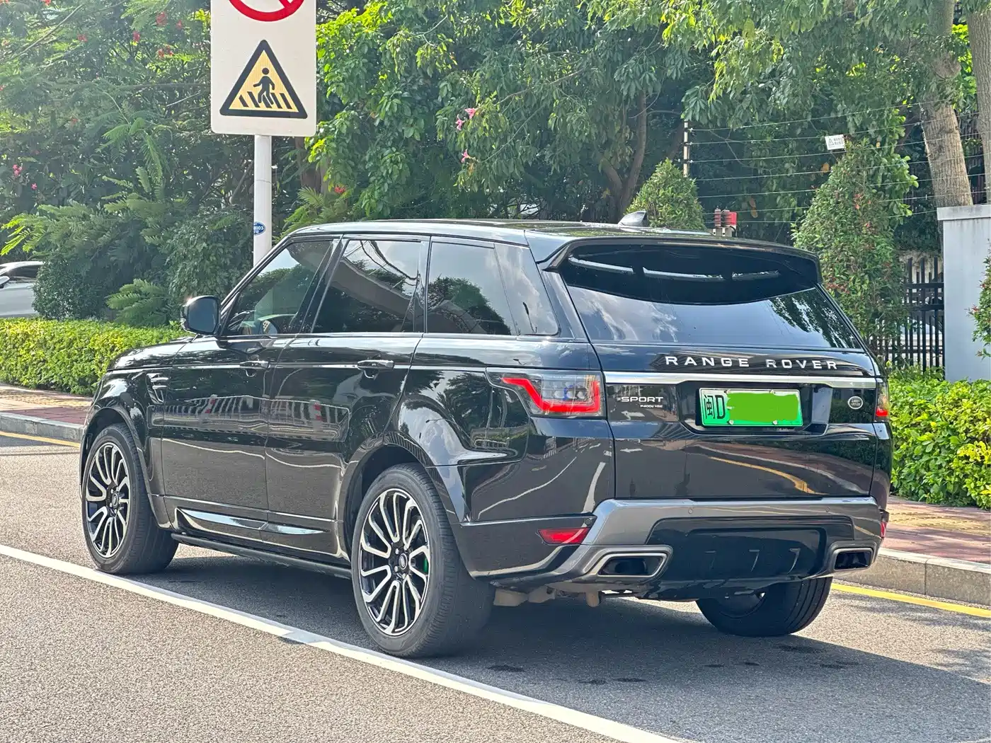 Land Rover Range Rover Sport PHEV 2019 2018 Model P400e