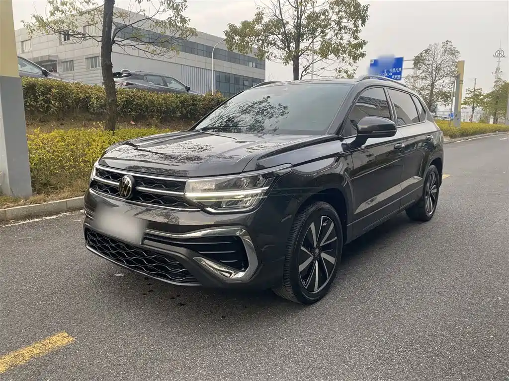 Volkswagen Tharu 2023 300TSI 2WD Bright Moon Edition фото 2