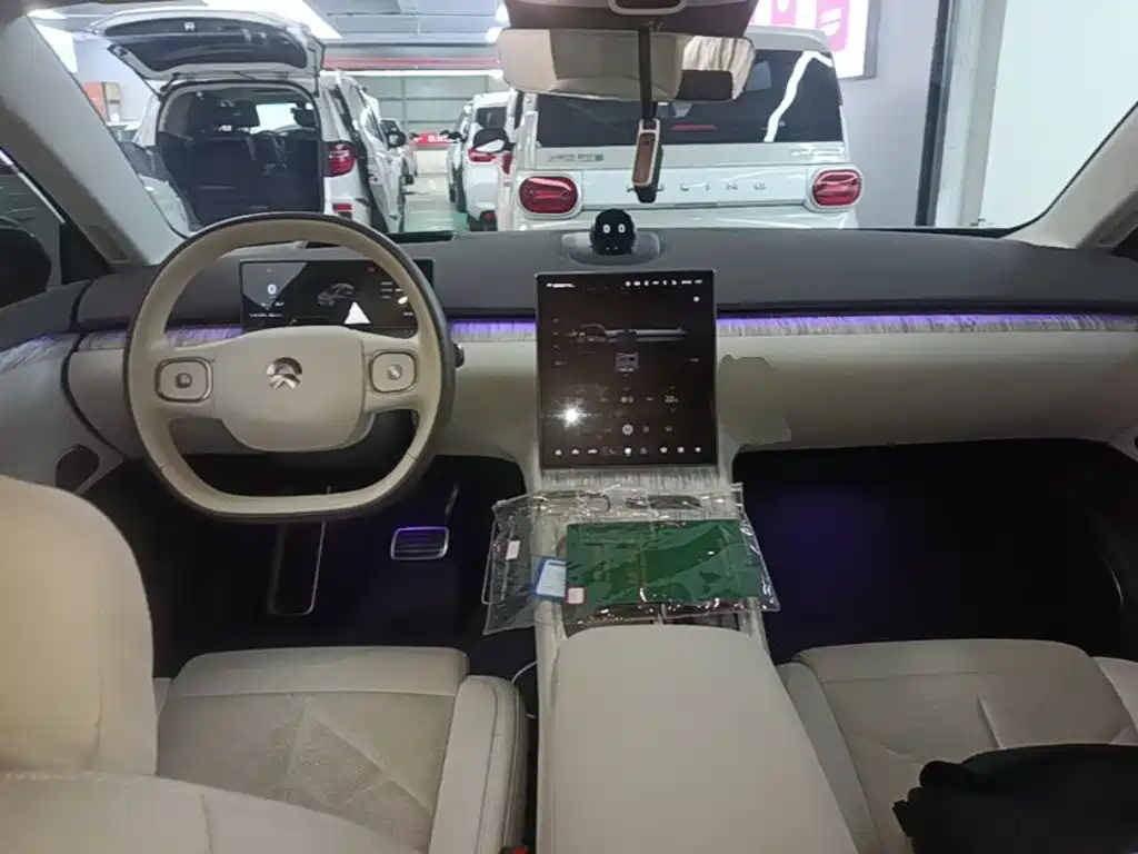 NIO ET7 2024 2024 75kWh Executive Edition