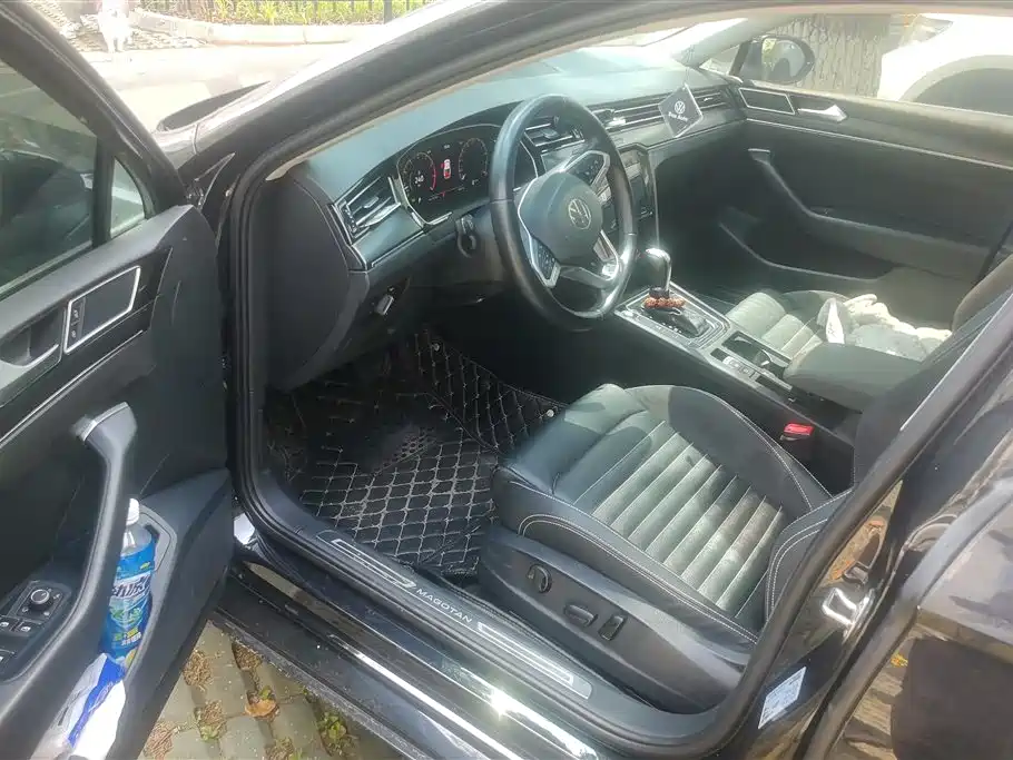 Volkswagen Magotan 2020 330TSI DSG Leading фото 9