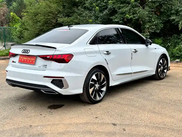Audi A3 2022 Model A3L Limousine 35 TFSI RS Kit Speed Edition — фото 4