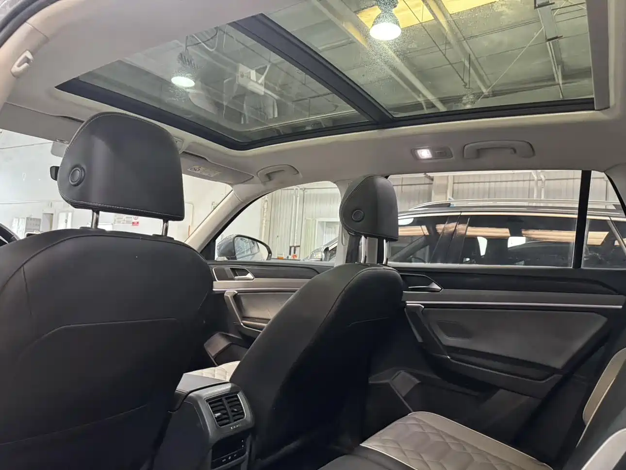 Volkswagen Tayron 2023 300TSI 2WD Luxury Plus Advanced Edition фото 7