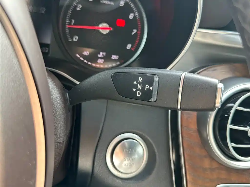 Mercedes-Benz GLC 2019 Model GLC 200 L 4MATIC фото 24