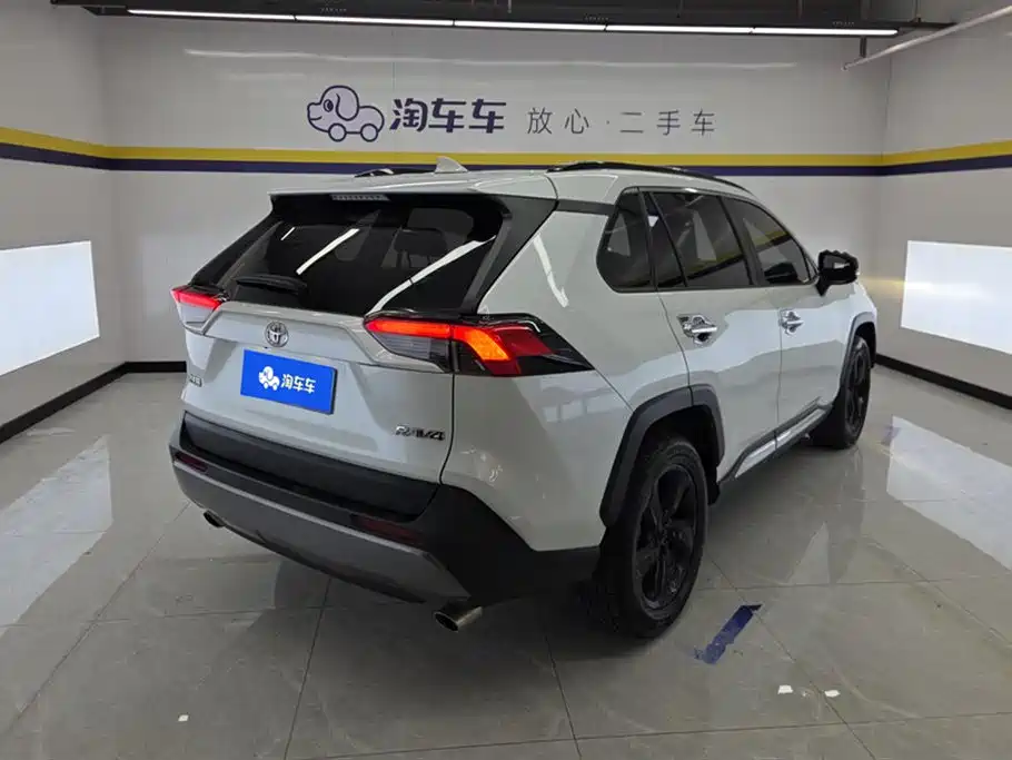Toyota RAV4 Rongfang 2021 2.0L CVT 2WD Trend PLUS фото 3