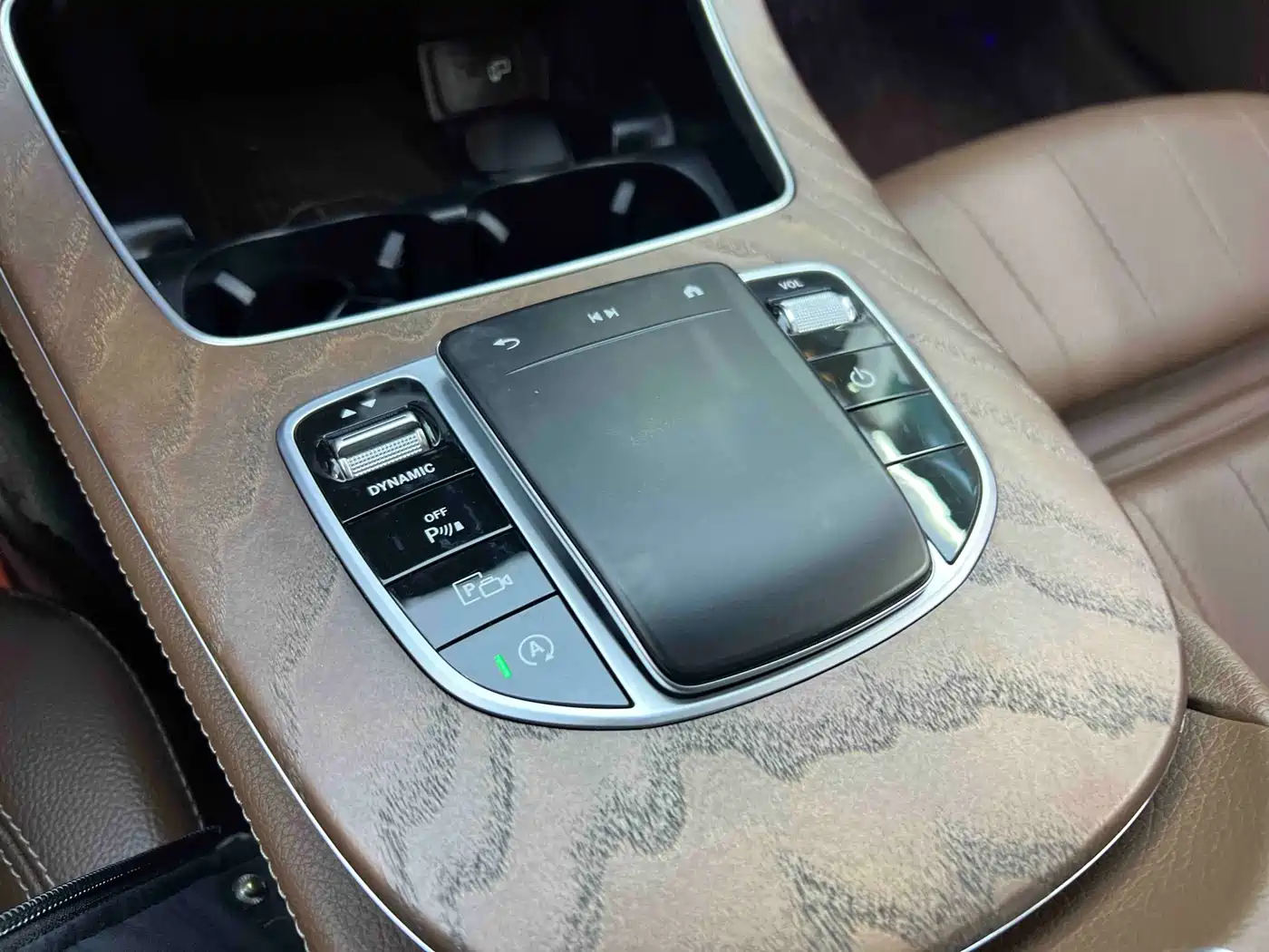 Mercedes-Benz E-Class 2022 E 260 L фото 12