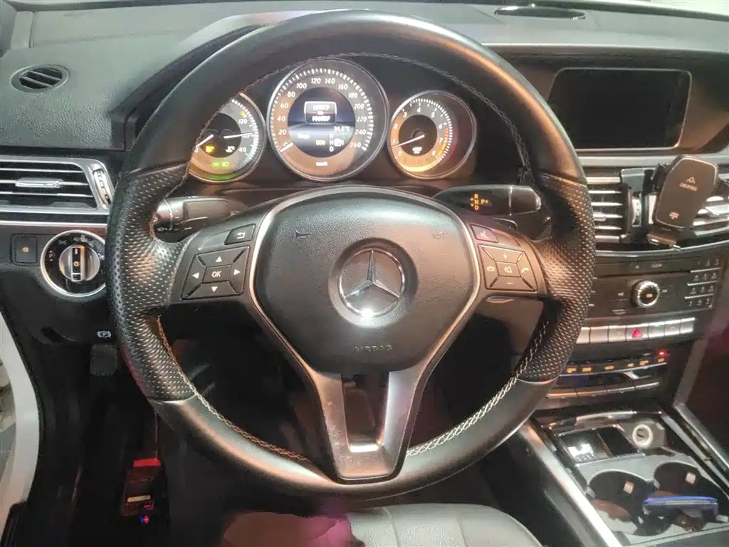 Mercedes-Benz E-Class 2015 Facelift E 200 L Sport фото 11