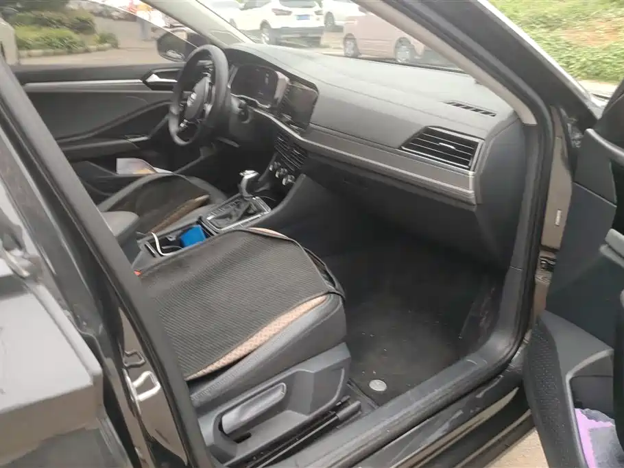 Volkswagen Sagitar 2021 280TSI DSG Surpassing Edition фото 8