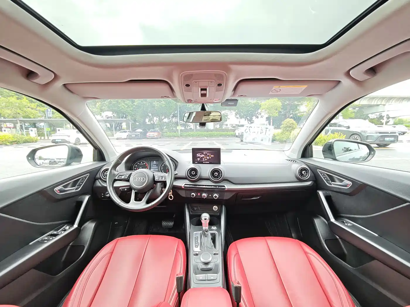 Audi Q2L 2019 2018 35 TFSI Launch Exclusive Edition China VI
