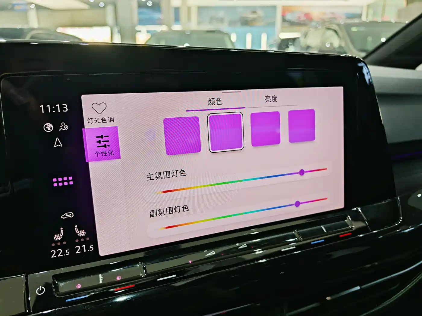 Volkswagen Golf 2023 Model 280TSI DSG R-Line фото 13