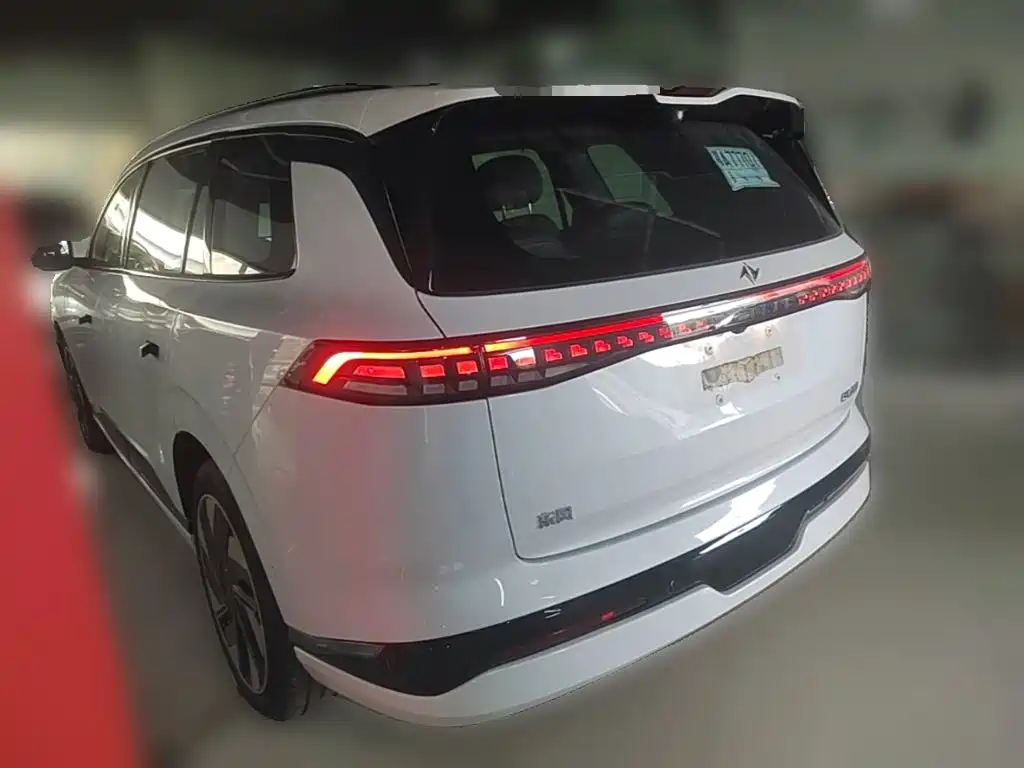 Dongfeng Yipai eπ008 2025 2024 636Max Pure Electric 6-Seater