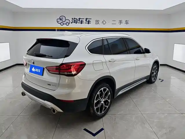 BMW X1 2021 sDrive20Li Exclusive — фото 3