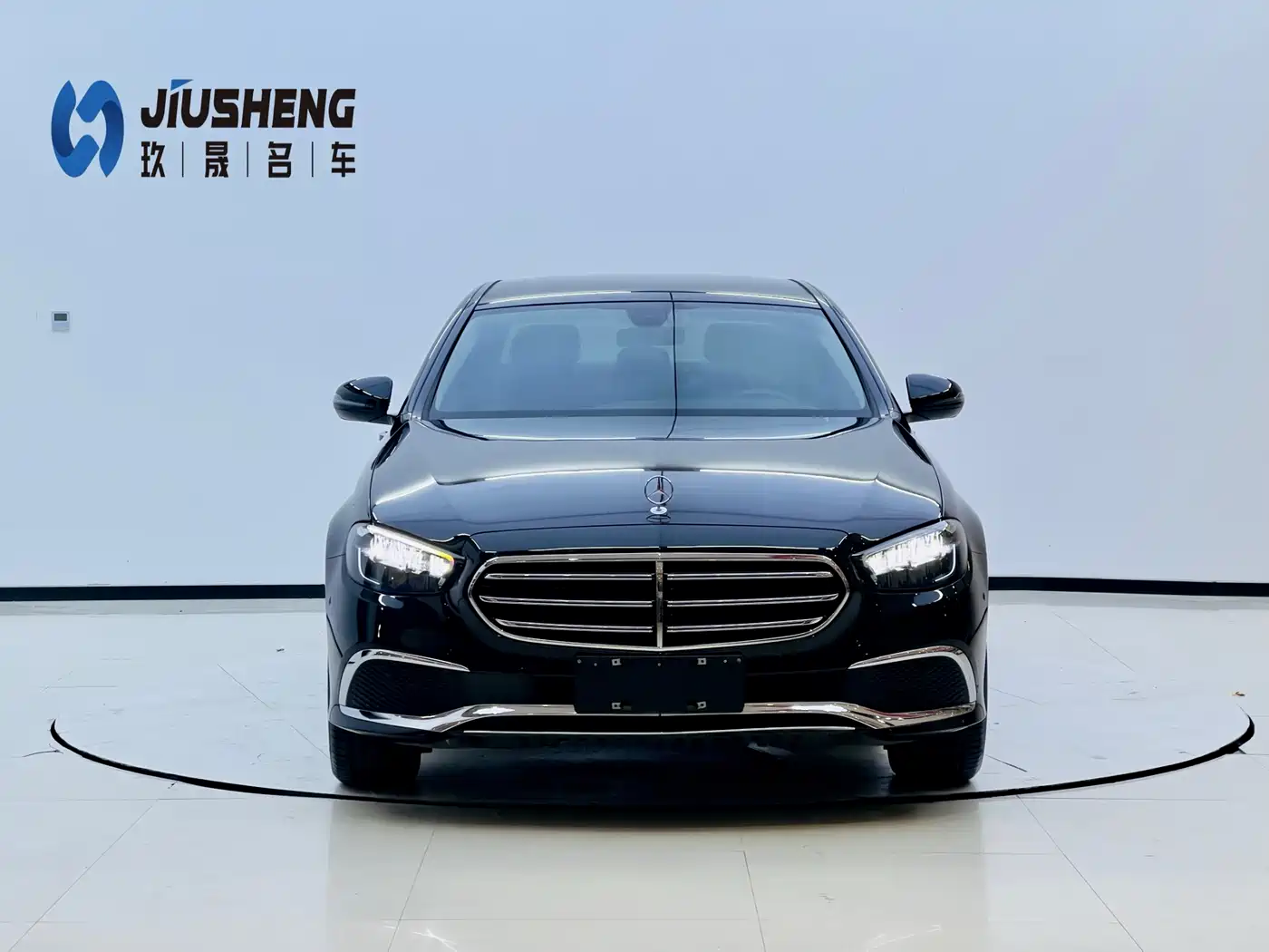 Mercedes-Benz E-Class 2022 E 260 L фото 2