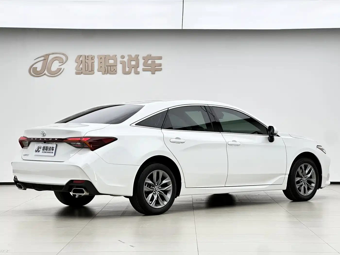 Toyota Avalon 2019 2.0L Progressive Edition (China VI) фото 3