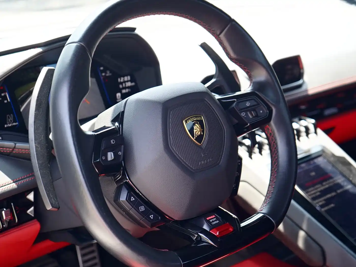 LAMBORGHINI HURACÁN