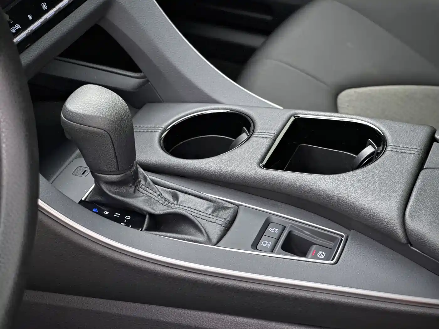 Toyota Avalon 2019 2.0L Progressive Edition (China VI) фото 10