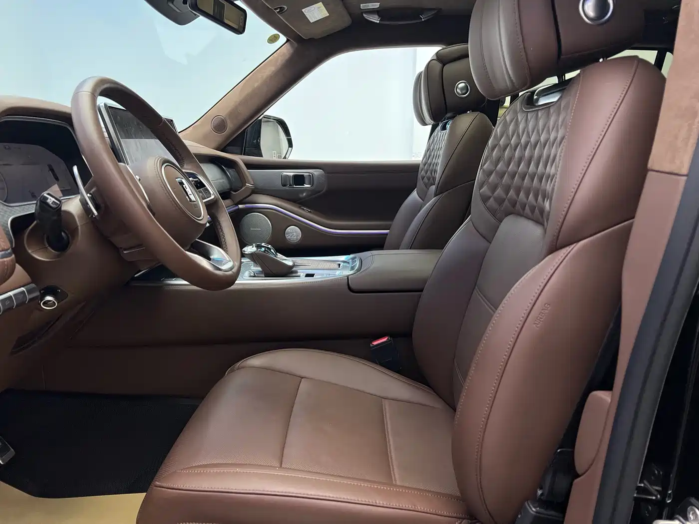 TANK TANK 700 NEW ENERGY