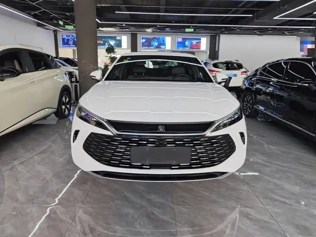 BYD Qin L 2025 2025 DM-i Smart Drive Edition 120KM Surpassing