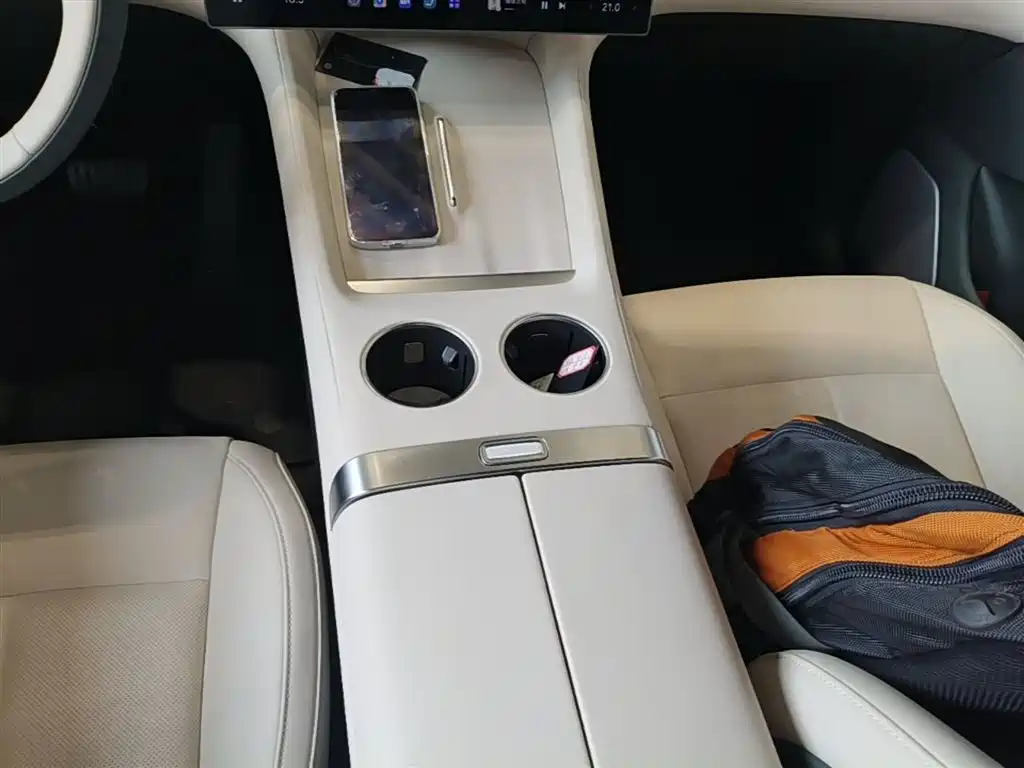 Xiaomi Auto Xiaomi YU7 2025 Extended Range RWD Edition фото 14